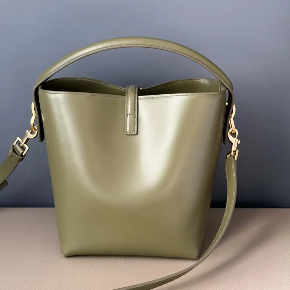 Saint Laurent YSL Le 37 Small in Shiny Leather for Women in Dark Green Saint Laurent YSL Le 37 Small in Shiny Leather for Women in Dark Green