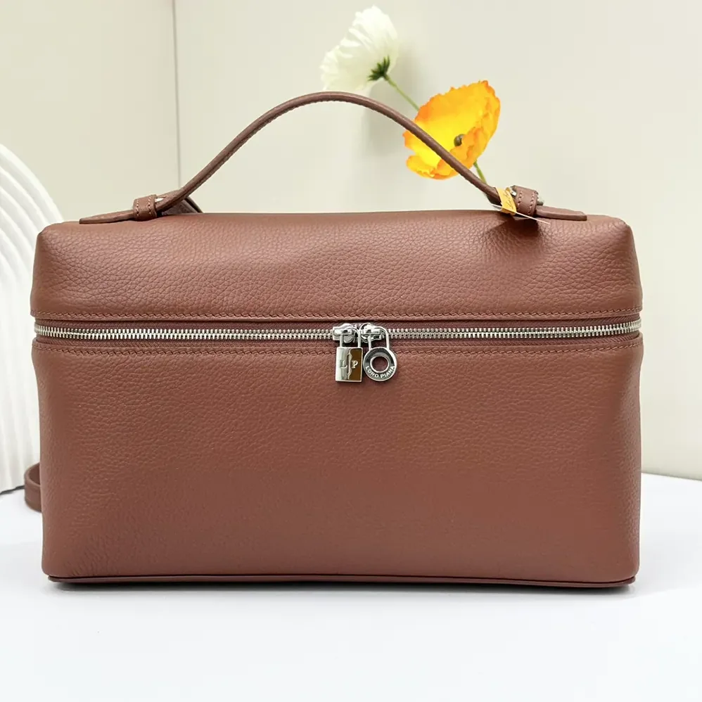 Loro Piana Extra Pocket L27 for Women in Brown Loro Piana Extra Pocket L27 for Women in Brown