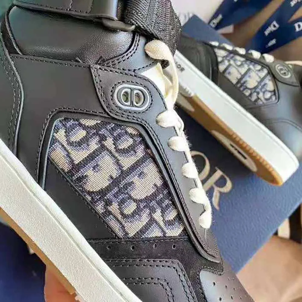 Dior B27 High-Top Sneaker Smooth Calfskin with Dior Oblique Jacquard for Men in Black Dior B27 High-Top Sneaker Smooth Calfskin with Dior Oblique Jacquard for Men in Black