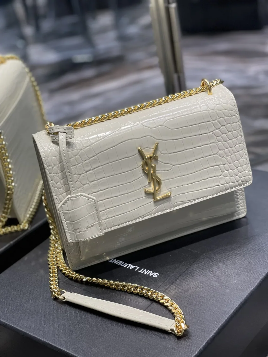Saint Laurent Sunset Medium Chain Bag in White YSL Saint Laurent Sunset Medium Chain Bag in White YSL