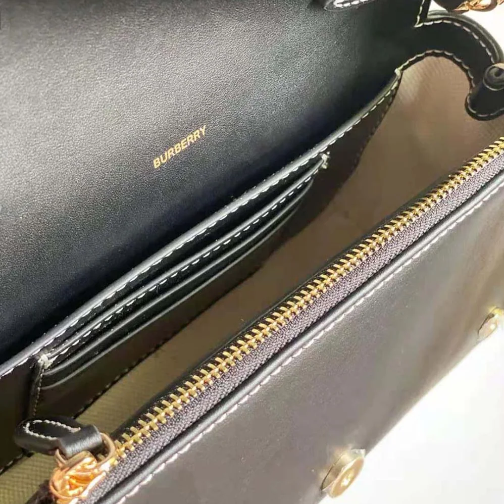 Burberry Small Horseferry Leather Crossbody Bag for Women in Black