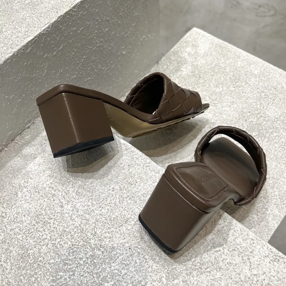 Bottega Veneta Parco Mule for Women in Chocolate Bottega Veneta Parco Mule for Women in Chocolate