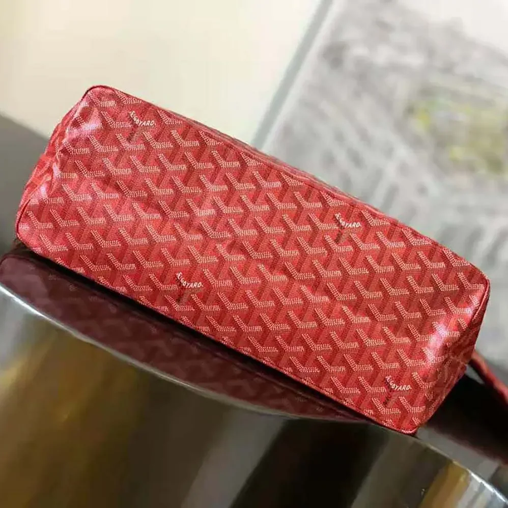Goyard Bohème Hobo Bag for Unisex in Red