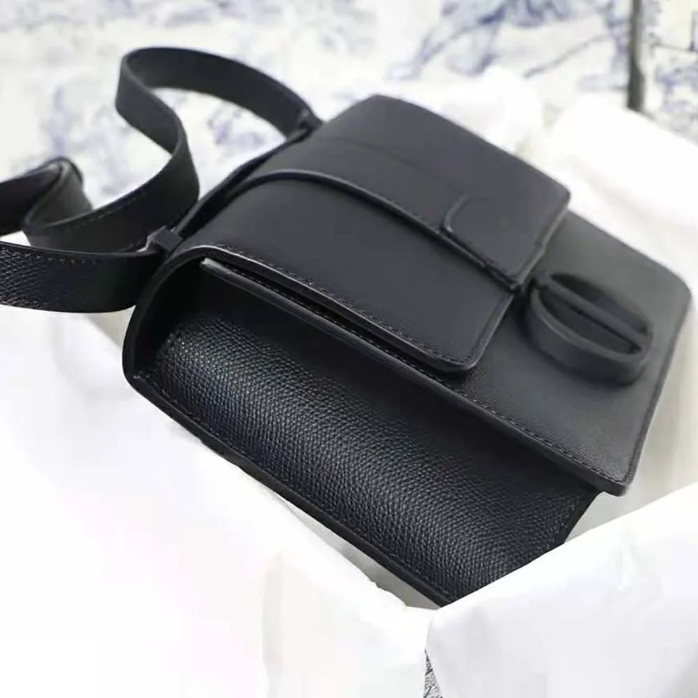 Dior 30 Montaigne Bag Black Ultramatte Grained Calfskin for Women Dior 30 Montaigne Bag Black Ultramatte Grained Calfskin for Women