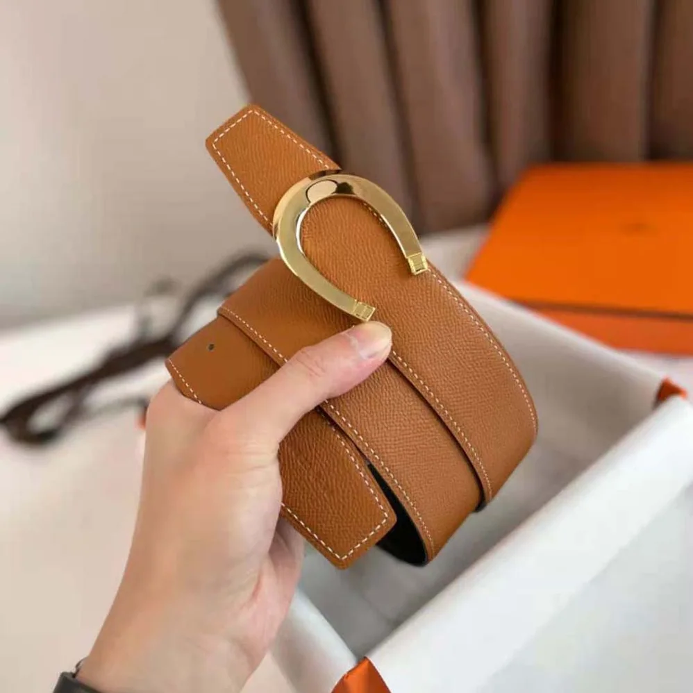 Hermes Luck Belt Buckle & Reversible Leather Strap 38 mm for Men in Brown/Gold