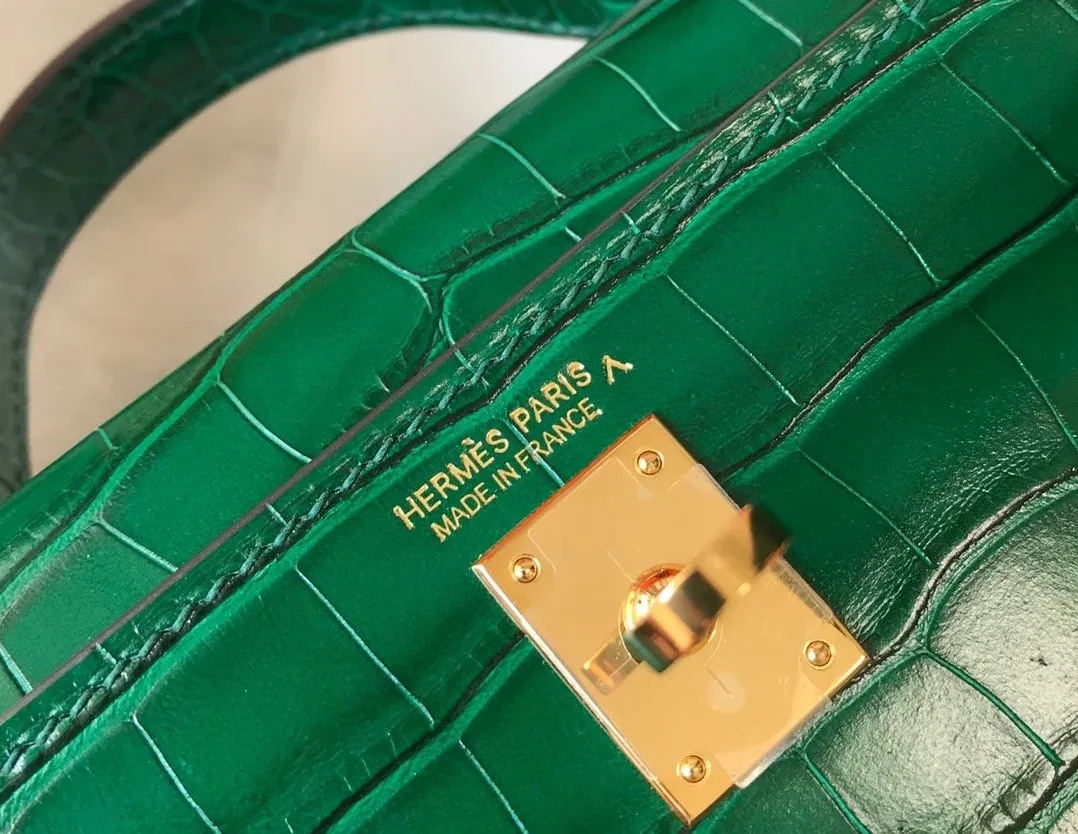 Hermes Mini Kelly 19 Green Crocodile Bag