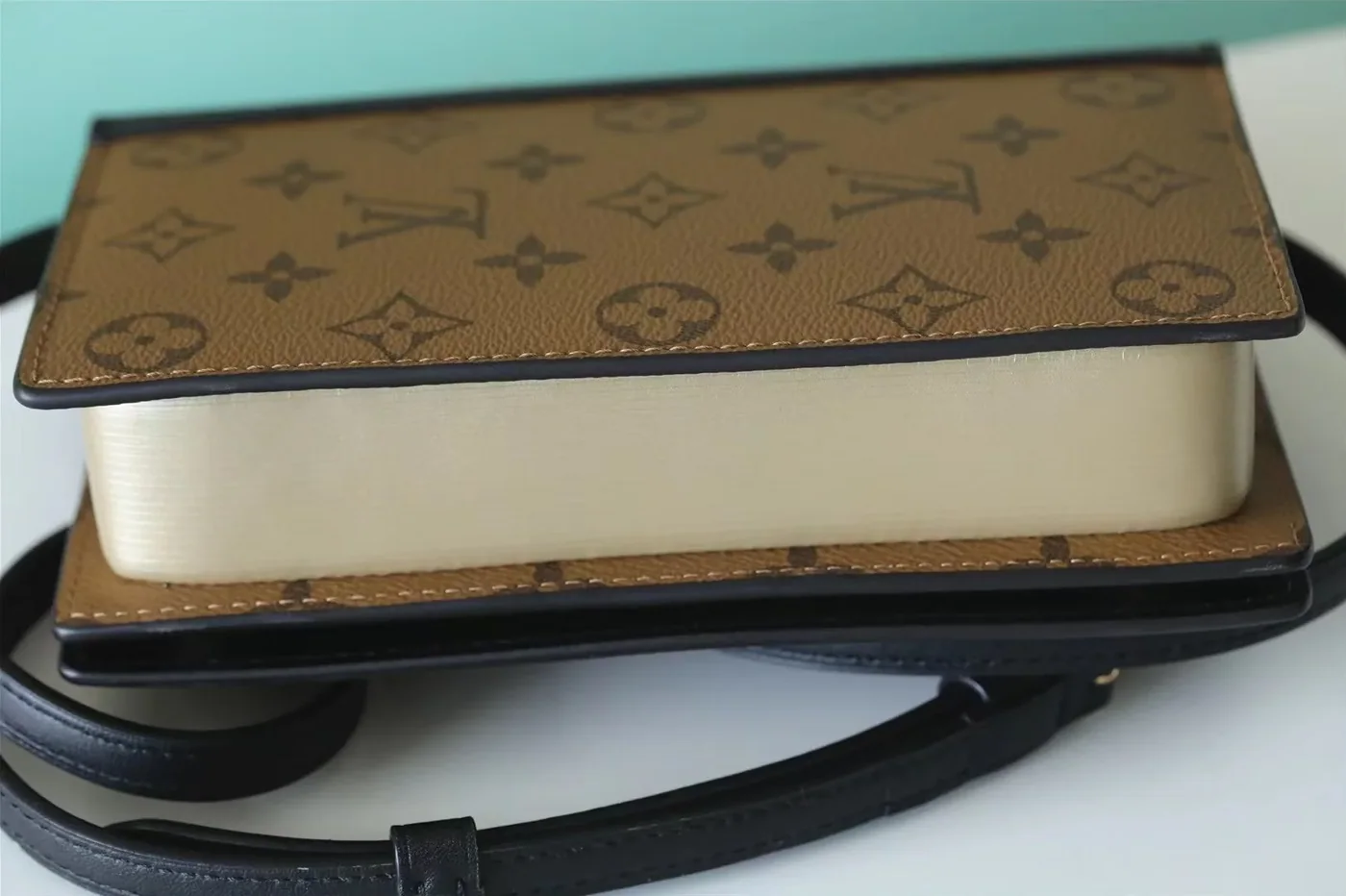 Louis Vuitton LV Book Chain Wallet Brown / Louis Vuitton LV Book Chain Wallet Brown /