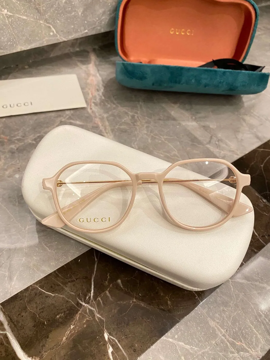 Gucci Round Frame Flat Sunglasses Light Pink Gucci Round Frame Flat Sunglasses Light Pink