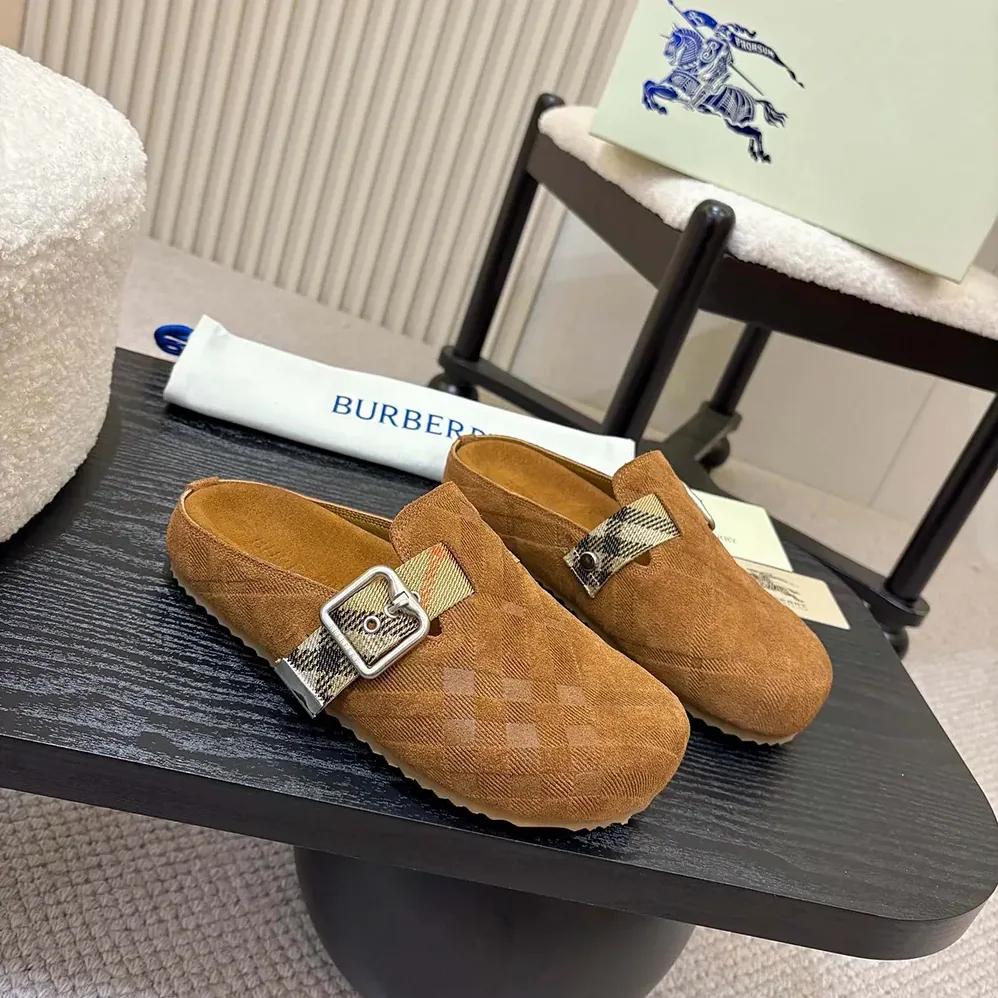 Burberry Check Denim Urchin Clogs for Unisex in Jute Beige