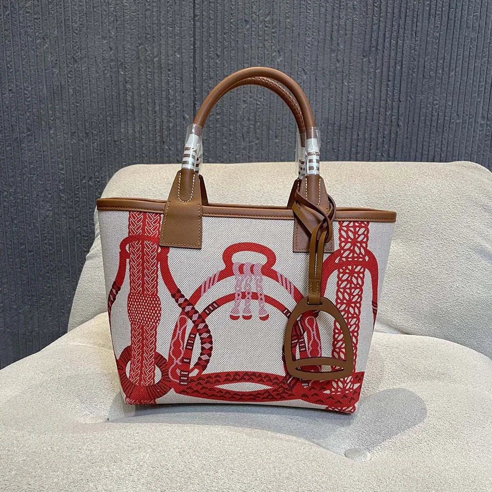 Hermes Steeple 25 Tote Bag for Unisex in Orange Hermes Steeple 25 Tote Bag for Unisex in Orange