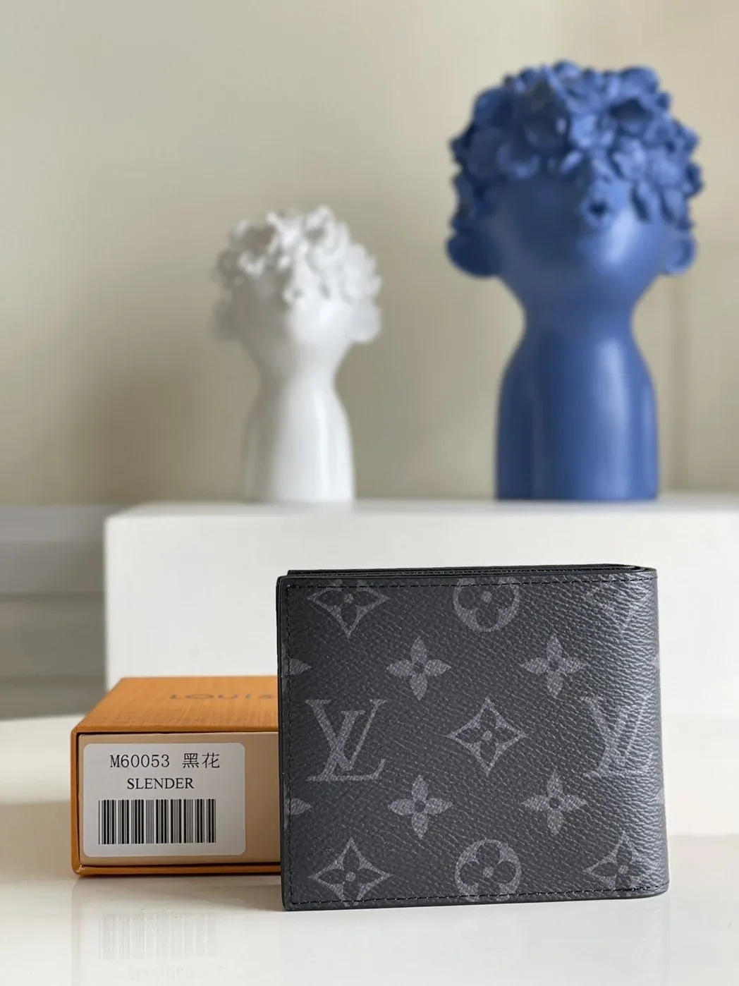 Louis Vuitton Amerigo Wallet Monogram Eclipse Louis Vuitton Amerigo Wallet Monogram Eclipse