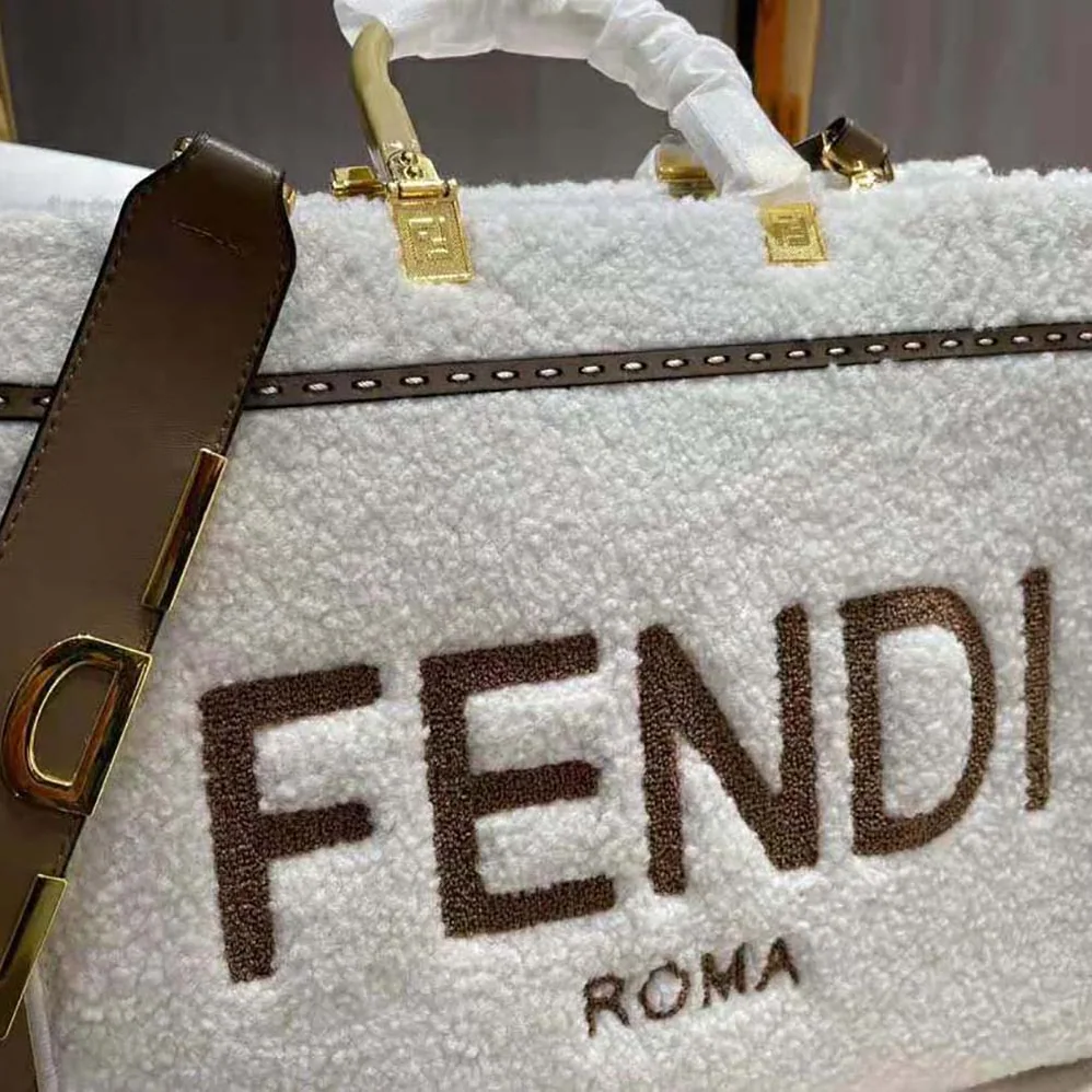 Fendi Sunshine Medium White Sheepskin Shopper for Women Fendi Sunshine Medium White Sheepskin Shopper for Women