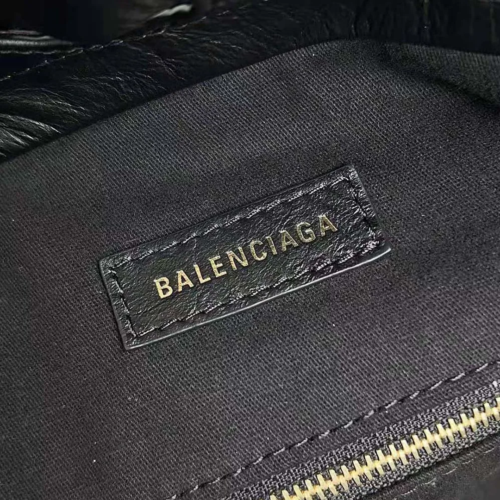 Balenciaga Crush Medium Tote Bag in Black Crushed Calfskin for Women Balenciaga Crush Medium Tote Bag in Black Crushed Calfskin for Women