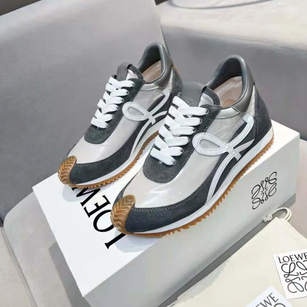 Loewe Flow Runner in Nylon and Calfskin for Unisex in Silver