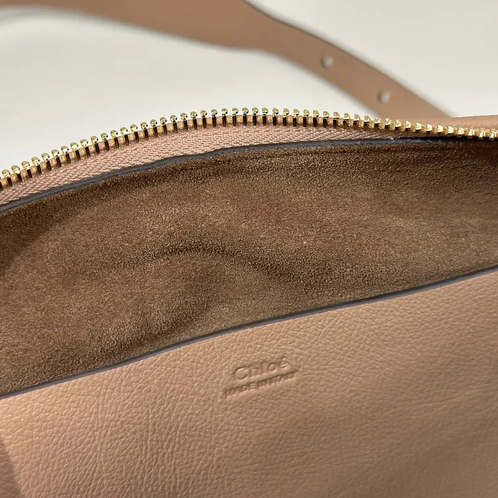 Chloe Small Bracelet Hobo Bag in Grained Leather for Women in Pink Chloe Small Bracelet Hobo Bag in Grained Leather for Women in Pink