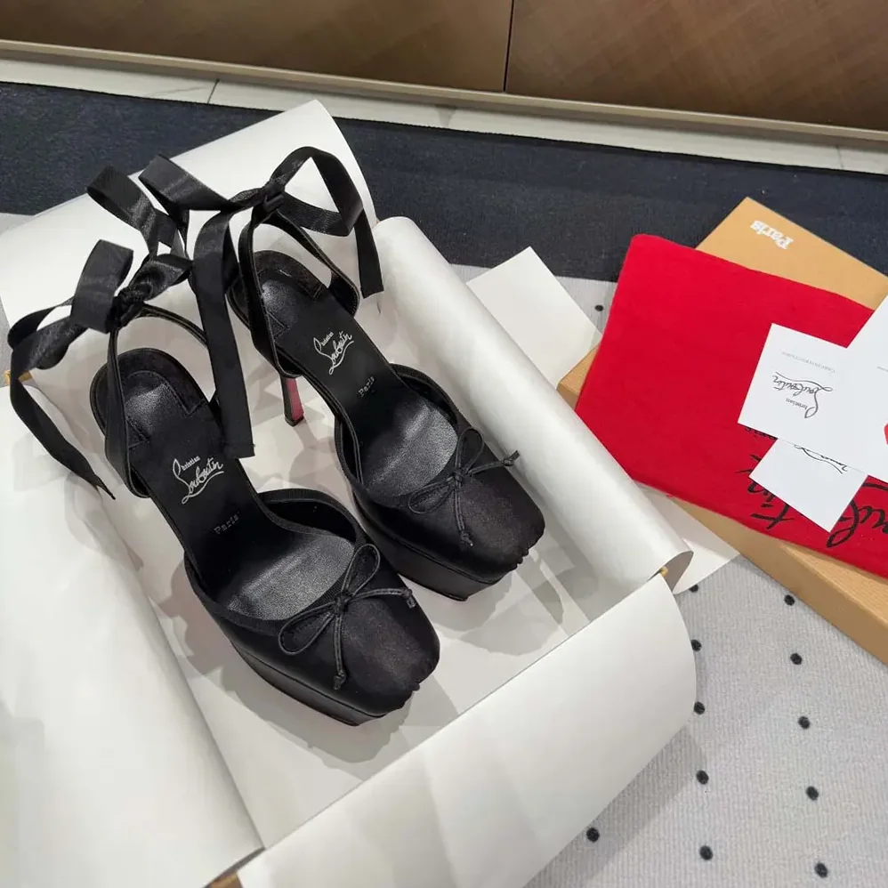 Christian Louboutin Cassia Lace Up Alta 160 mm Strappy Pumps for Women in Black