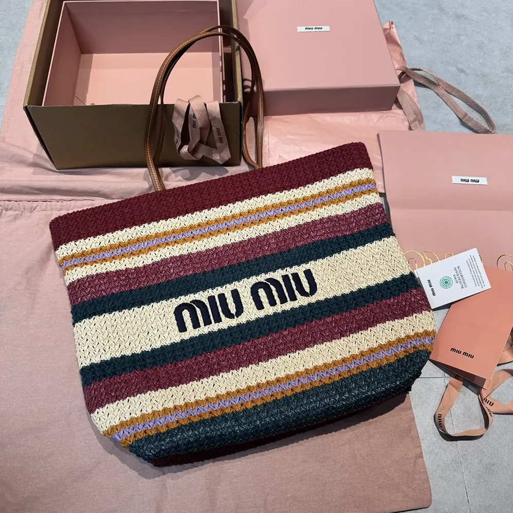 Miu Miu Raffia-effect Woven Tote Bag for Women in Bordeaux