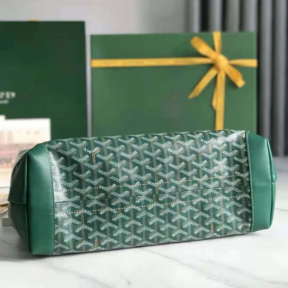 Goyard Bellechasse Biaude PM Bag for Women in Green Goyard Bellechasse Biaude PM Bag for Women in Green