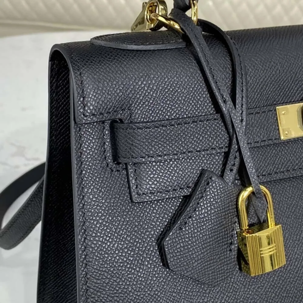 Hermes Kelly Bag 28 Epsom Leather for Women in Black Hermes Kelly Bag 28 Epsom Leather for Women in Black