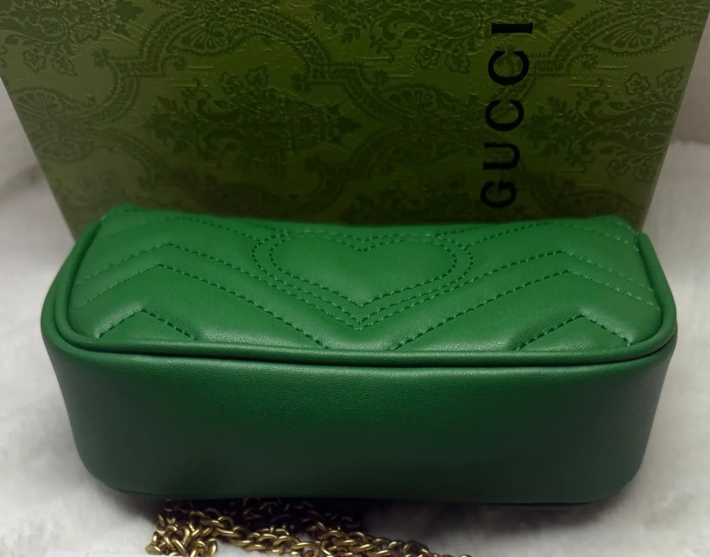 Gucci Marmont Matelassé Super Mini Bag Green Matelassé Chevron /
