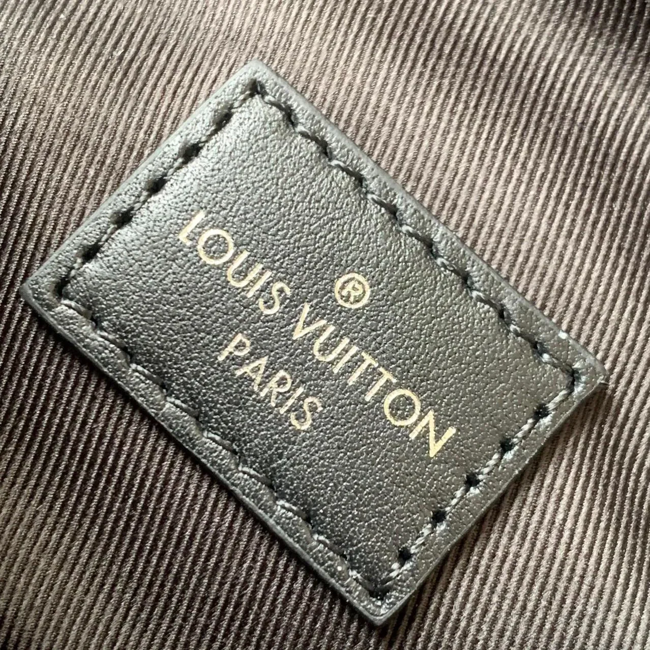 Louis Vuitton Campus Bumbag Damier Graphite Canvas Louis Vuitton Campus Bumbag Damier Graphite Canvas