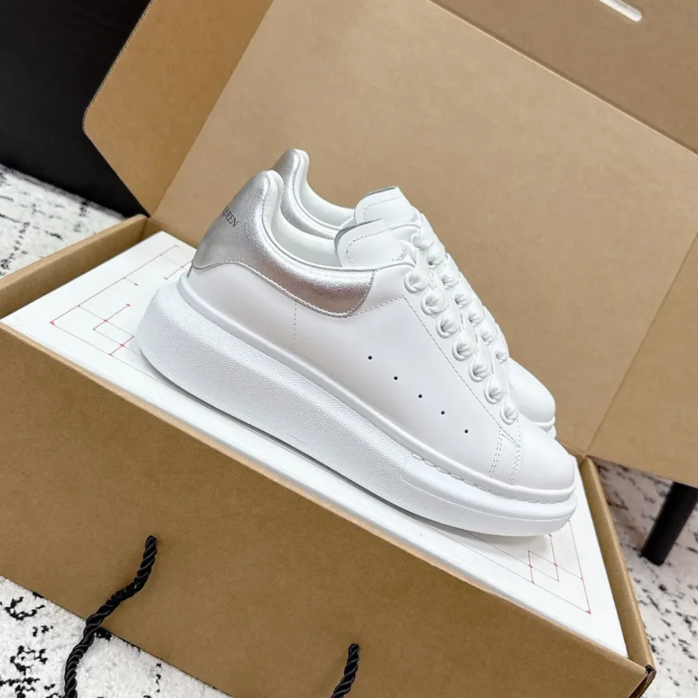 Alexander Mcqueen Oversized Sneaker in White for Unisex in Silver