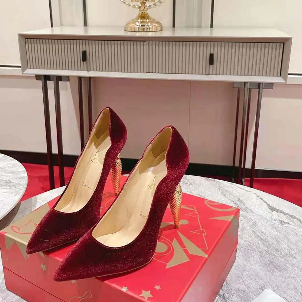 Christian Louboutin Lipchick Pump 100 mm Heel Height for Women in Red