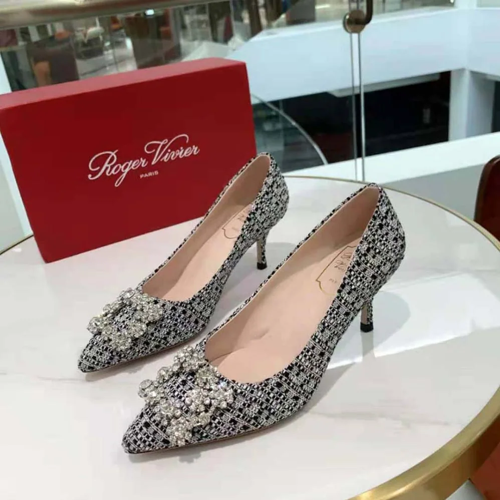 Roger Vivier Flower Strass Buckle Pumps in Fabrics for Women Roger Vivier Flower Strass Buckle Pumps in Fabrics for Women