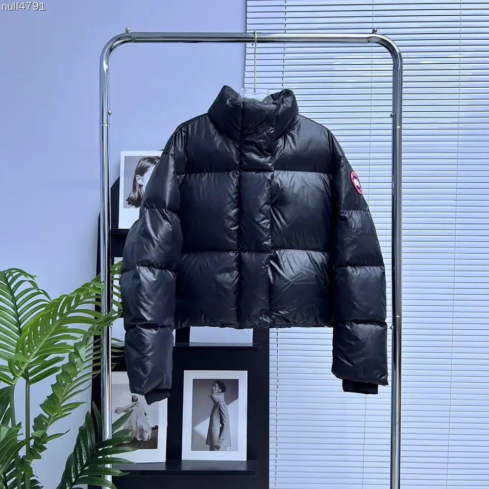Canada Goose Cypress Cropped Puffer in Recycled Feather-Light Ripstop Shiny for Women in Black