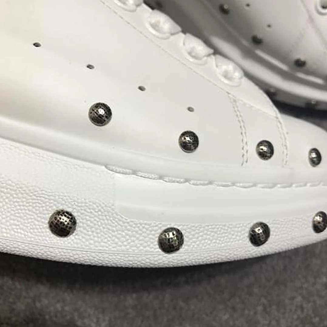 Alexander Mcqueen Oversized Sneaker with Silver Hammered Studs Shoes White for Men Alexander Mcqueen Oversized Sneaker with Silver Hammered Studs Shoes White for Men
