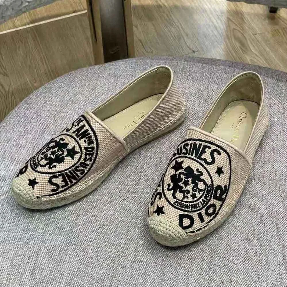 Dior Granville Espadrille Beige Jute Canvas Embroidered with Dior Union Motif for Women Dior Granville Espadrille Beige Jute Canvas Embroidered with Dior Union Motif for Women