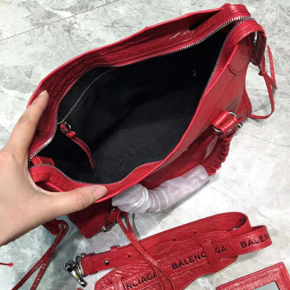 Balenciaga Papier B4 Zip Around Cross Body Horizontal Tote for Women Balenciaga Papier B4 Zip Around Cross Body Horizontal Tote for Women