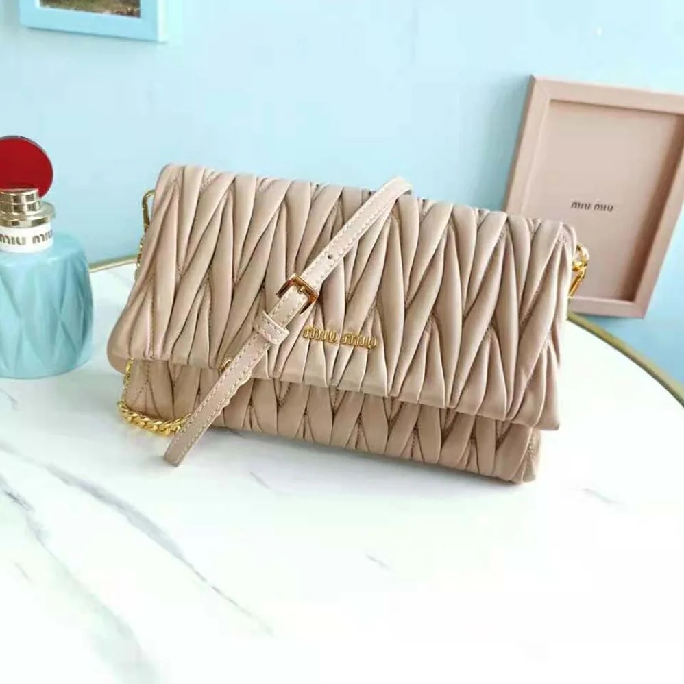 Miu Miu Matelasse Nappa Leather Shoulder Bag for Women in Pink Miu Miu Matelasse Nappa Leather Shoulder Bag for Women in Pink
