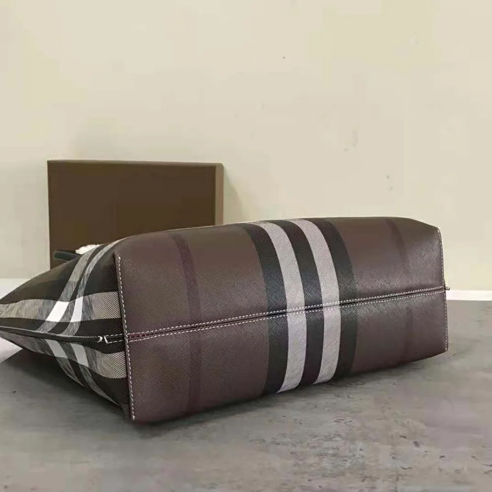 Burberry Check Tote in Calf Leather for Women