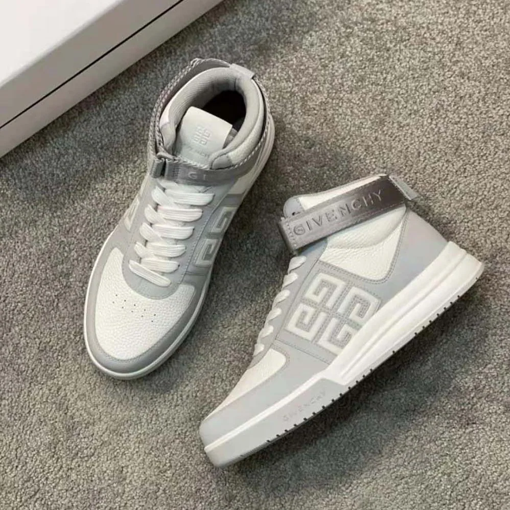 Givenchy G4 High Top Sneakers in Leather for Men in Grey/White Givenchy G4 High Top Sneakers in Leather for Men in Grey/White