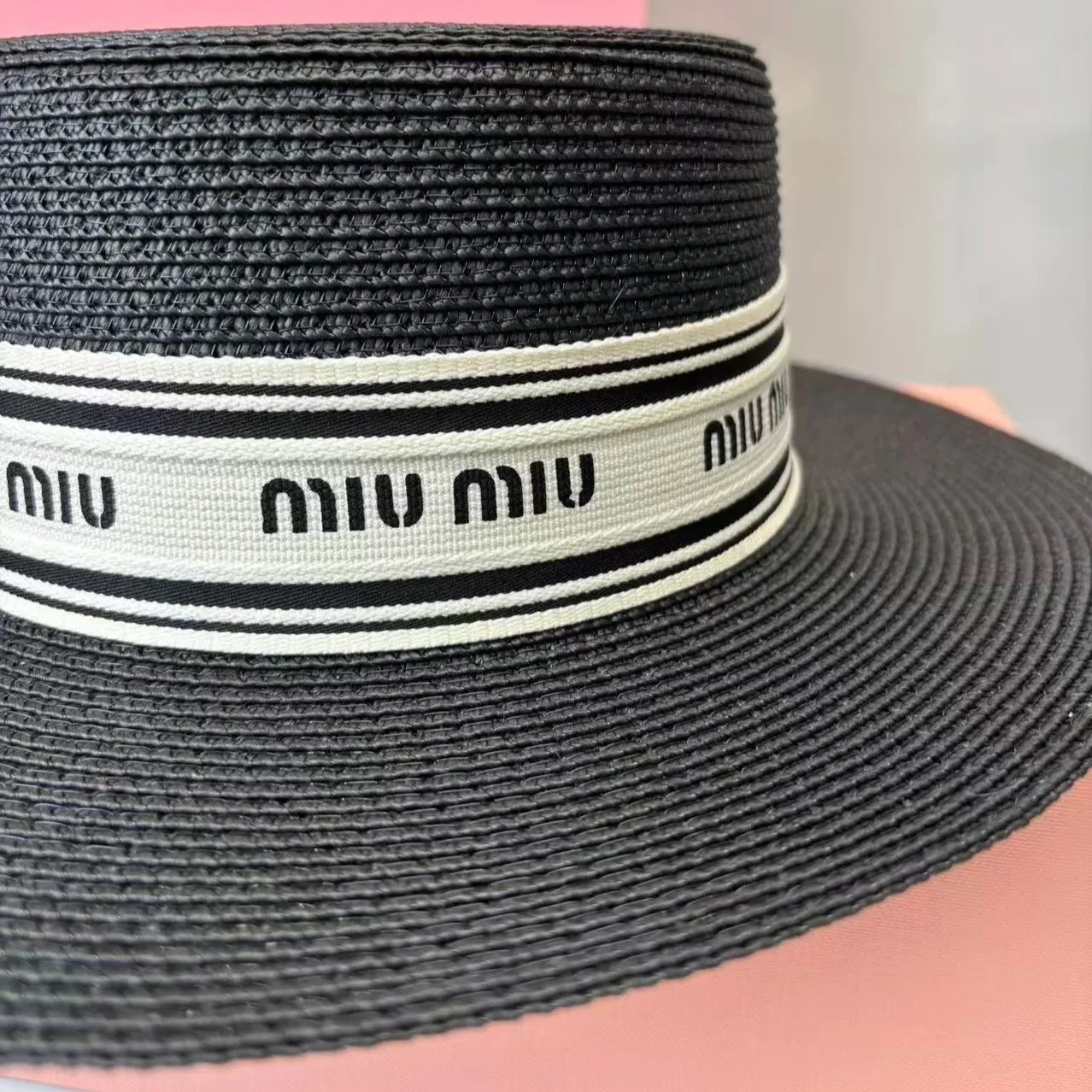 Miu Miu Straw Hat In Raffia Black / Miu Miu Straw Hat In Raffia Black /