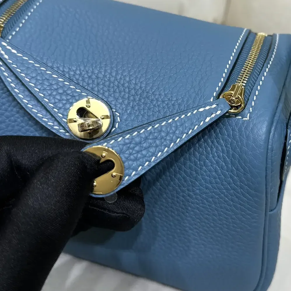 Hermes Lindy Mini 19 in Clemence Leather for Women in Blue/Gold Hermes Lindy Mini 19 in Clemence Leather for Women in Blue/Gold
