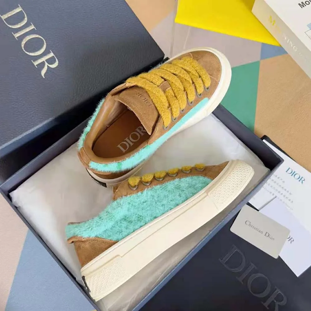 Dior B33 Sneaker – Limited and Numbered Edition for Men in with Digital Twin Dior B33 Sneaker – Limited and Numbered Edition for Men in with Digital Twin