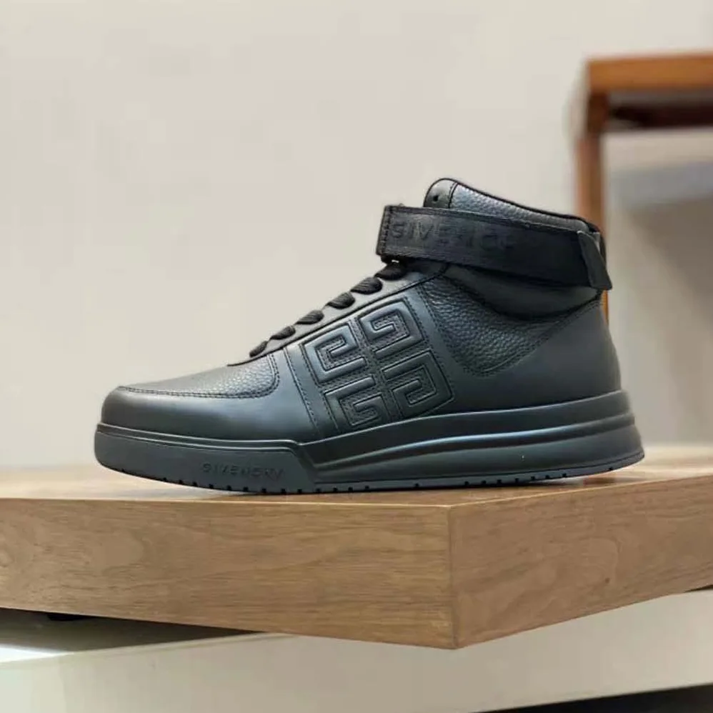 Givenchy G4 High Top Sneakers in Leather for Men in Black