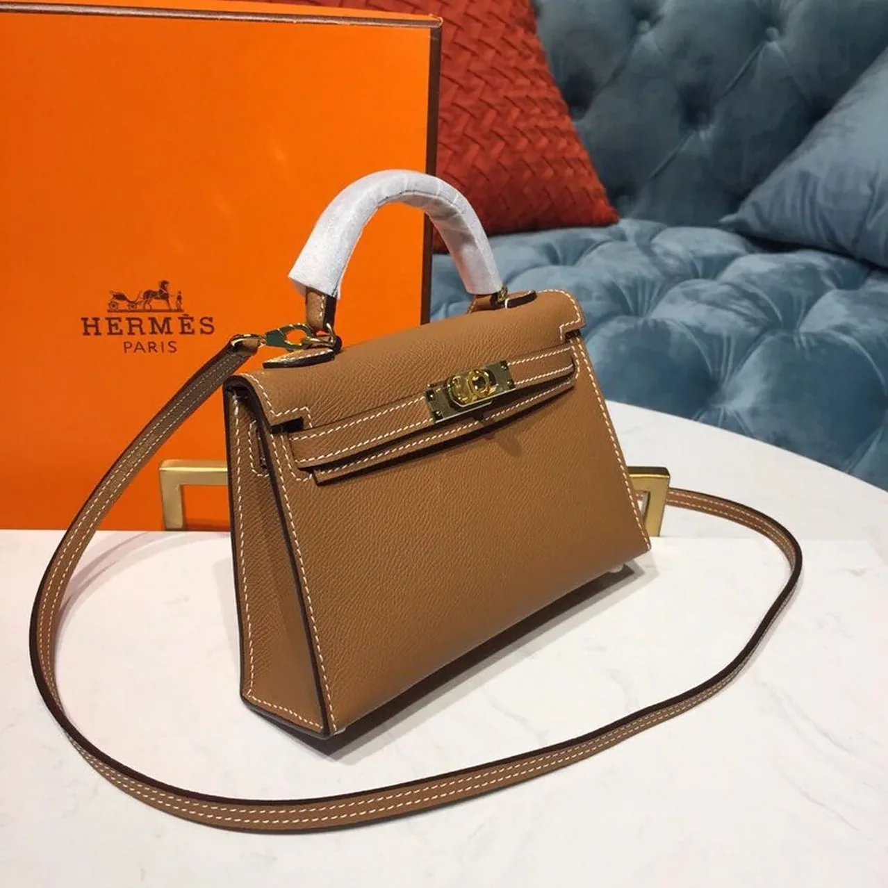 Hermes Mini Kelly Gold Gold Toned Hardware / Hermes Mini Kelly Gold Gold Toned Hardware /