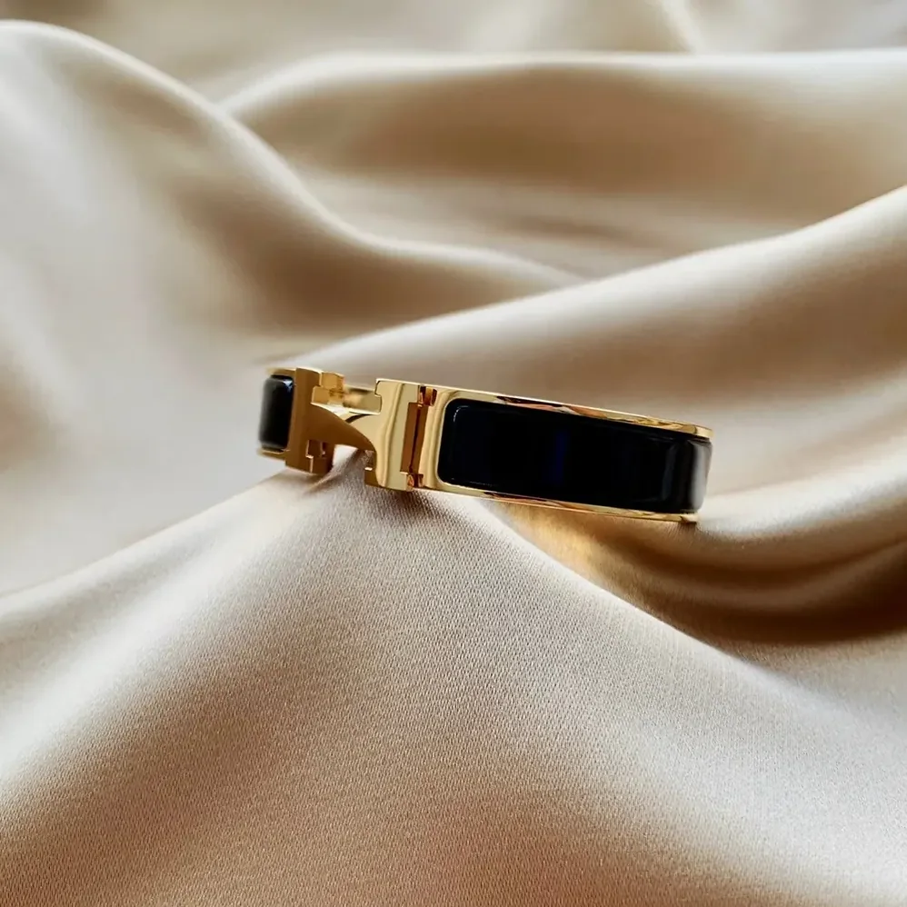 Hermes Clic H Bracelet for Unisex in Black