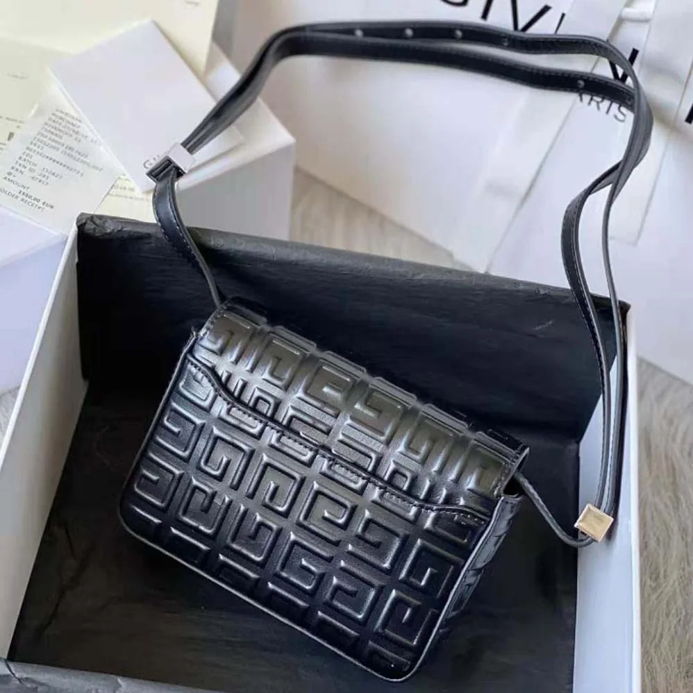 Givenchy Small 4g Bag in 4g Patent Leather for Women in Black