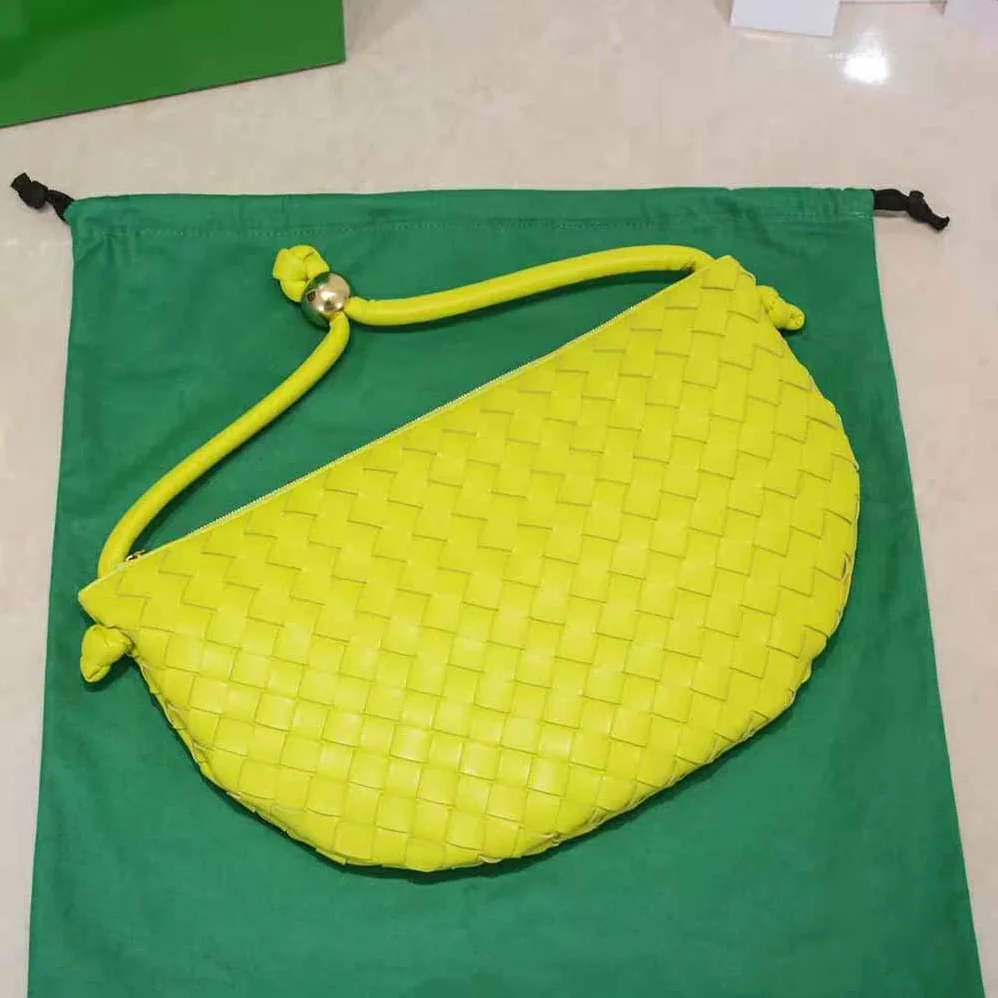 Bottega Veneta Turn Medium Intrecciato Leather Pouch with Adjustable Strap for Women in Lime