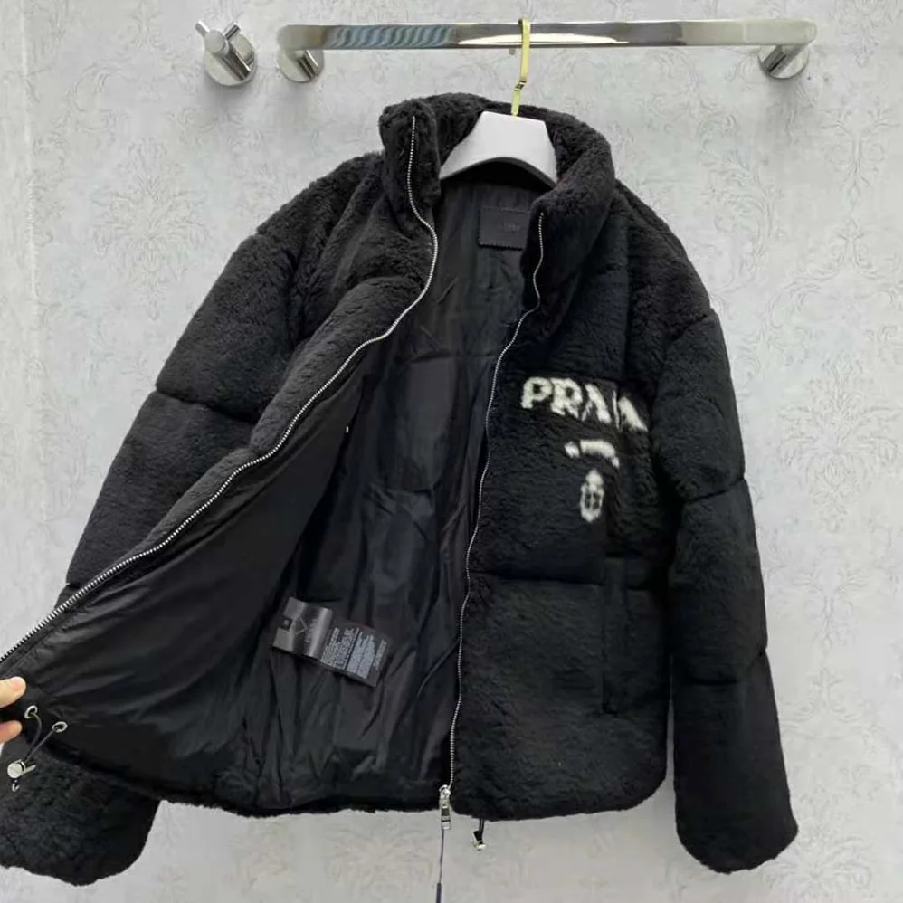 Prada Jacket Stands Out for the Delicate Touch of Shearling Jacket for Women in Black Prada Jacket Stands Out for the Delicate Touch of Shearling Jacket for Women in Black