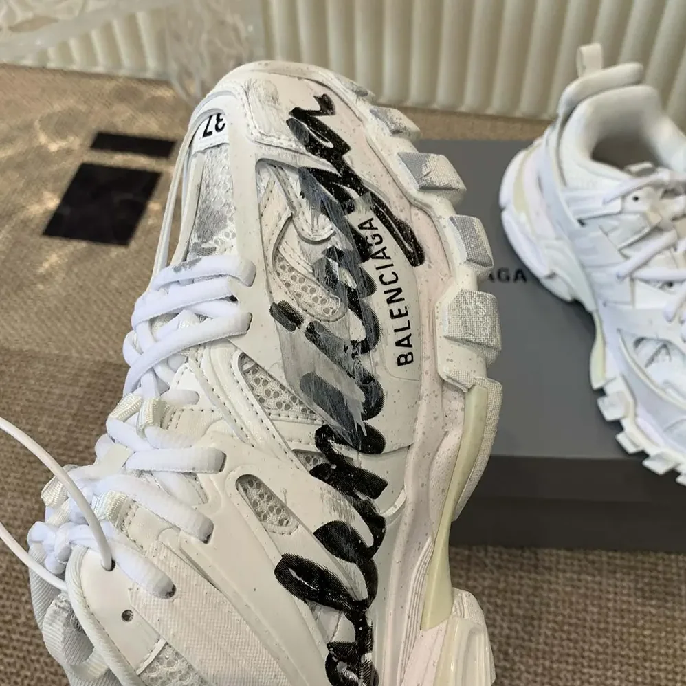Balenciaga Track Signature Sneaker in White and Black for Unisex Balenciaga Track Signature Sneaker in White and Black for Unisex
