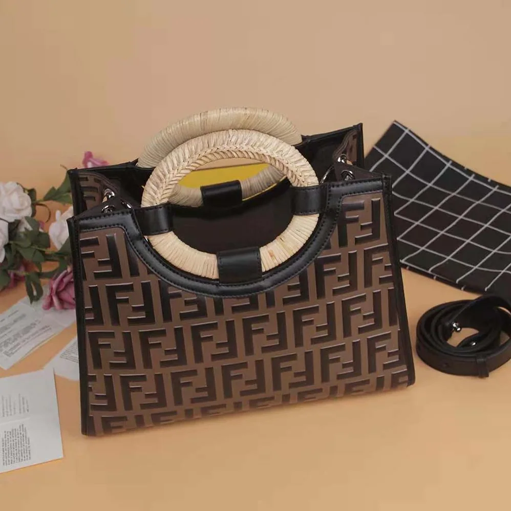 Fendi Runaway Shopper Multicolor Leather Shopper for Women Fendi Runaway Shopper Multicolor Leather Shopper for Women