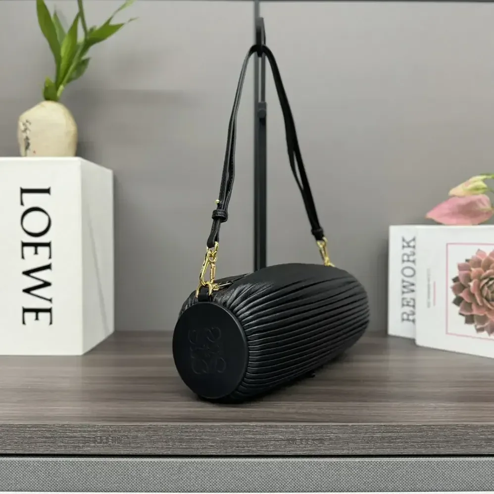 Loewe Bracelet Pouch in Pleated Nappa Lambskin for Unisex in Black Loewe Bracelet Pouch in Pleated Nappa Lambskin for Unisex in Black