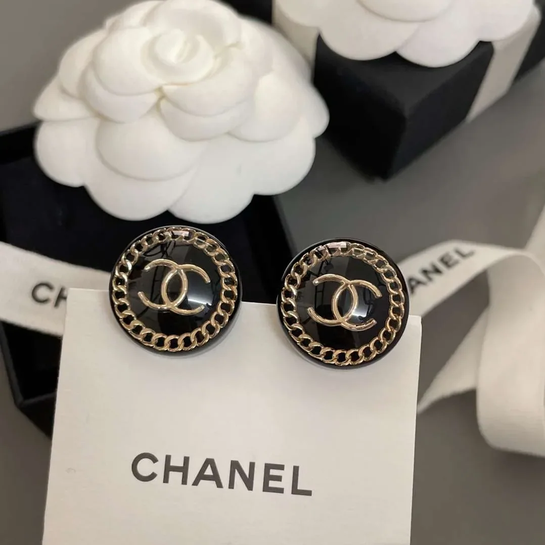 Chanel Round Acrylic Stud Earrings Black Chanel Round Acrylic Stud Earrings Black