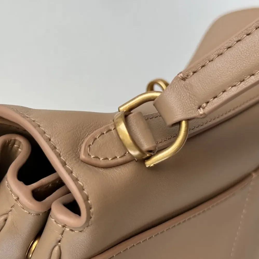 Balenciaga Rodeo Handbag Medium In latte Smooth Calfskin Aged for Women in gold Hardware