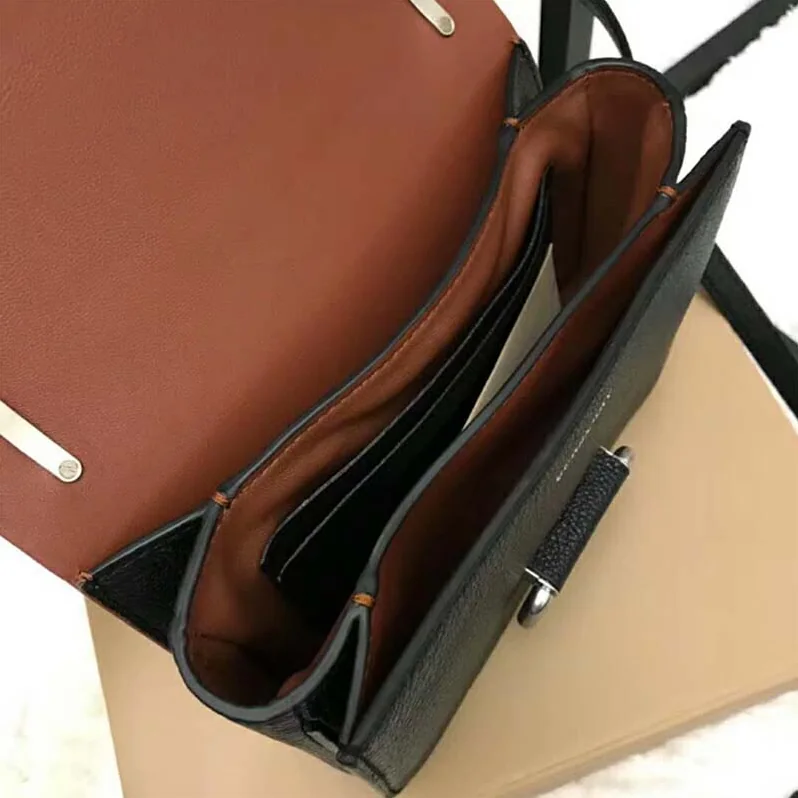 Burberry The Small Leather D-Ring Bag for Women in Brown Burberry The Small Leather D-Ring Bag for Women in Brown